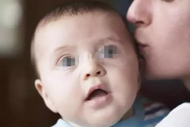 刚出生九天的小孩进入icu,婴儿住进了icu