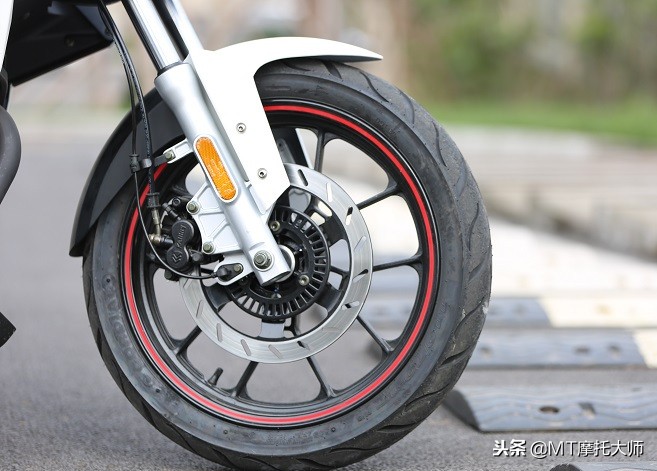 售价1万左右的街车,国产大排量街车1万以下