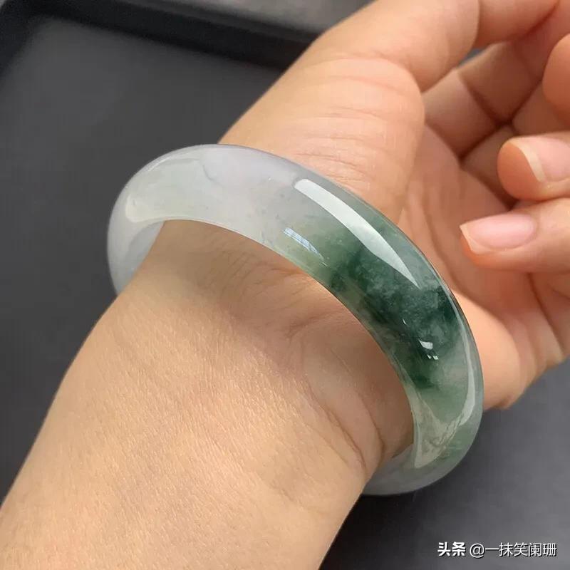 跟团去云南旅游买的翡翠怎么退,去云南旅游买翡翠合适吗现在