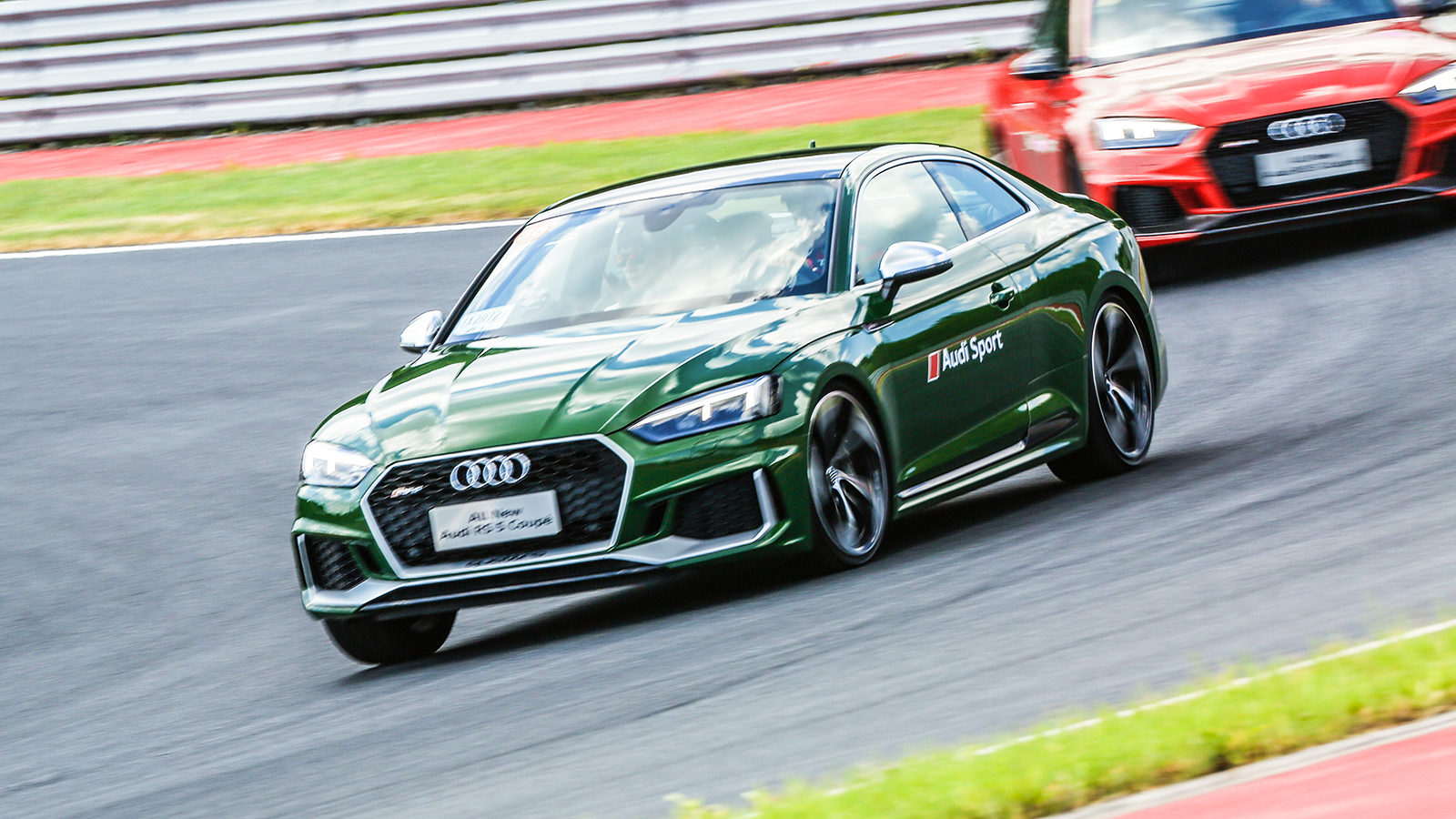 奥迪≠推头王！四驱或许真的挺香