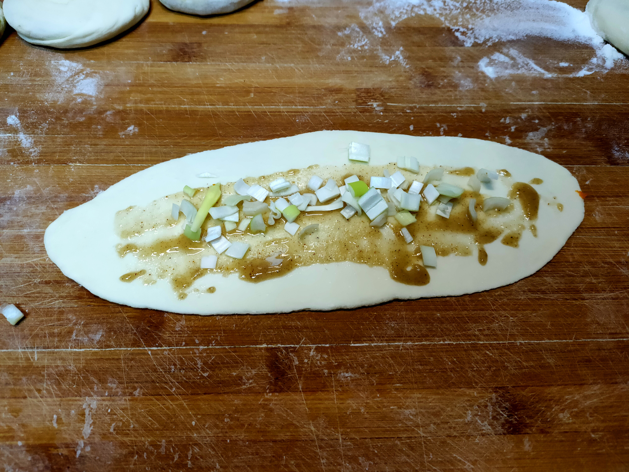 做油酥饼怎么和面才松软,做油酥饼用发面还是死面