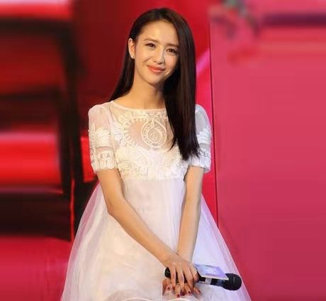 你的衣橱里还能找到夏装吗,你的衣橱是缺一条美裙吗文案