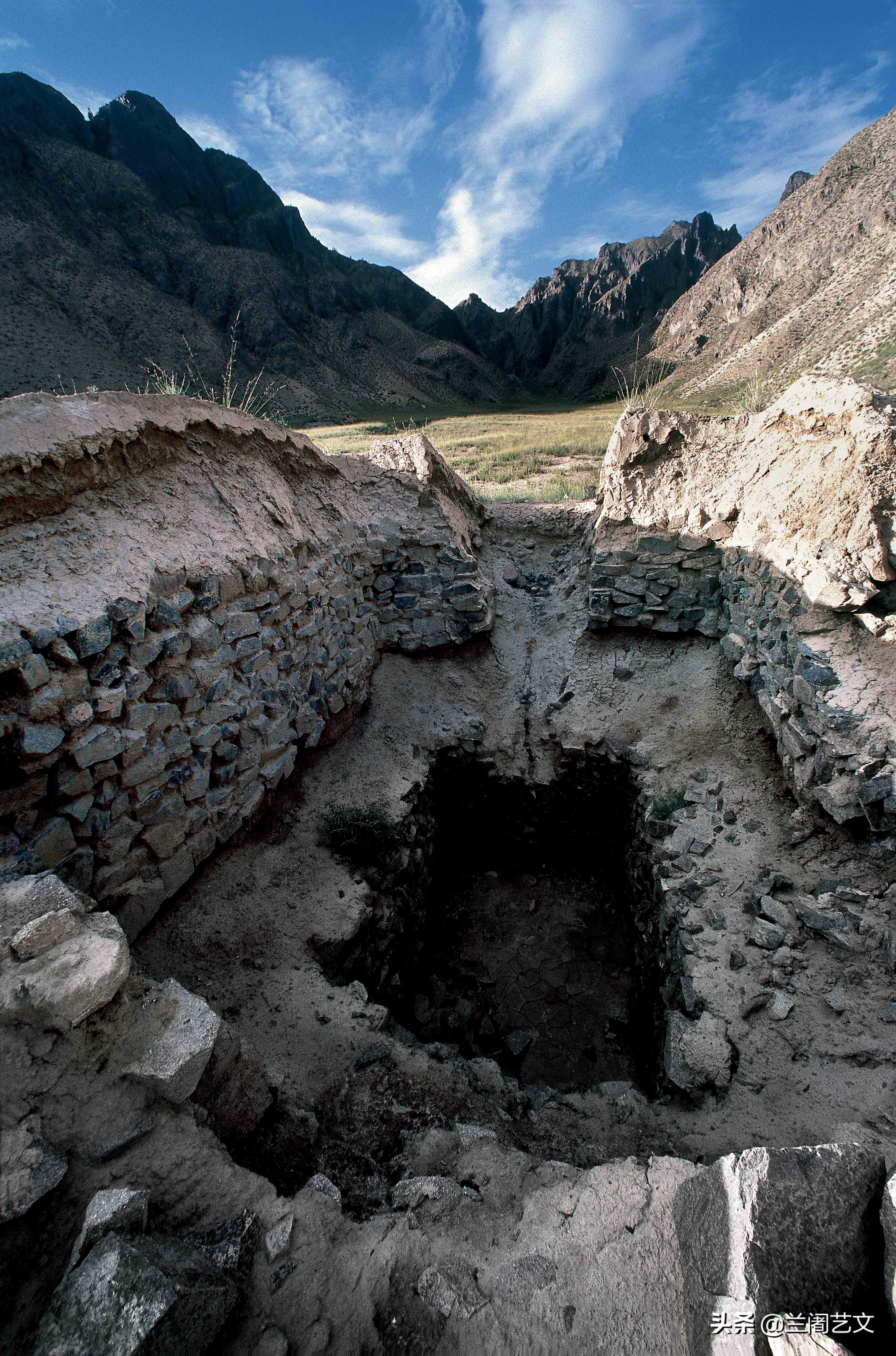 鬼吹灯之九层妖塔是哪一部,鬼吹灯里有两座九层妖塔