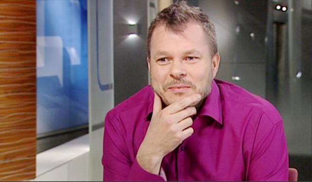 芬兰空军卐字标识,芬兰空军十字勋章