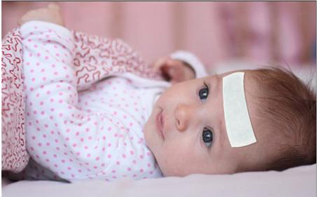 宝宝发烧千万别犯这些错误,宝宝发烧这4件事绝对不能做