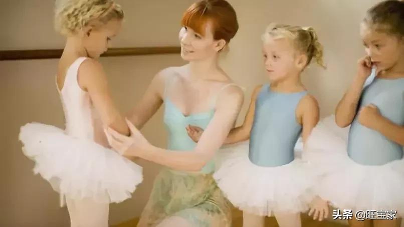 6岁小女孩罗圈腿,六岁女孩罗圈腿