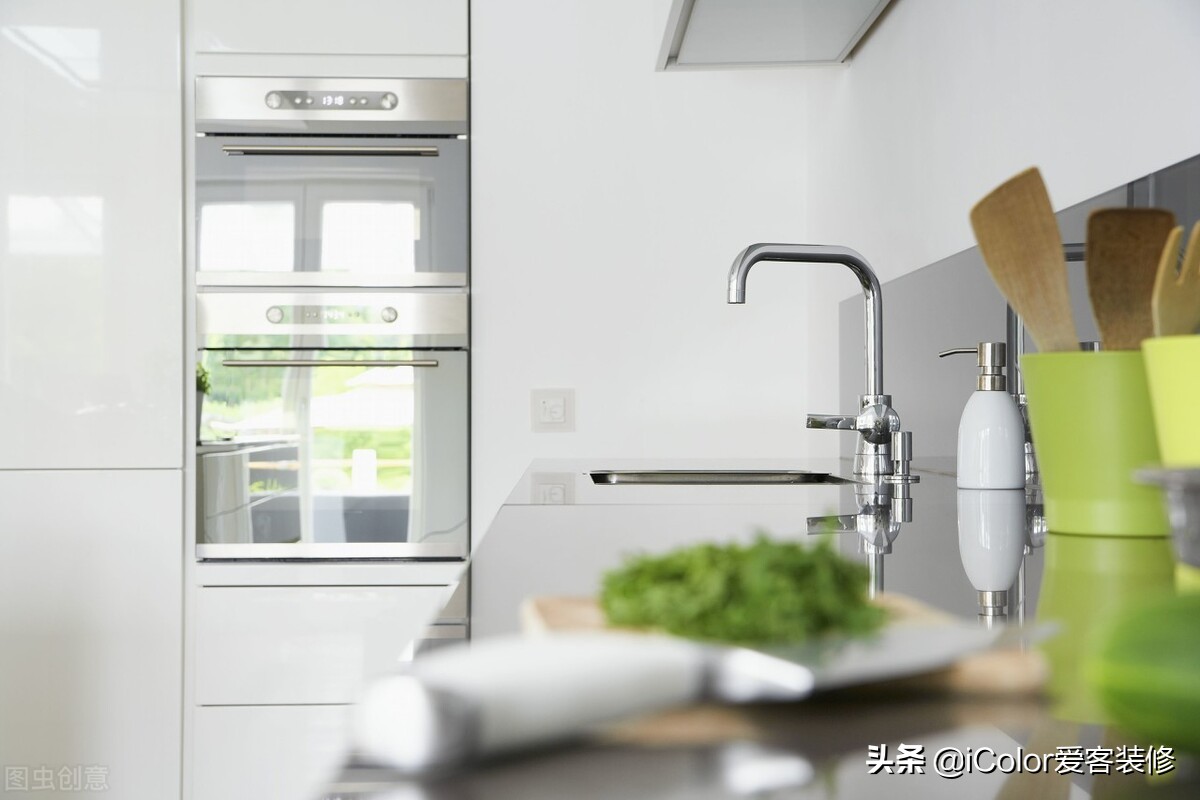 厨房下水道堵漏水解决方法,楼上厨房下水道漏水该怎么处理