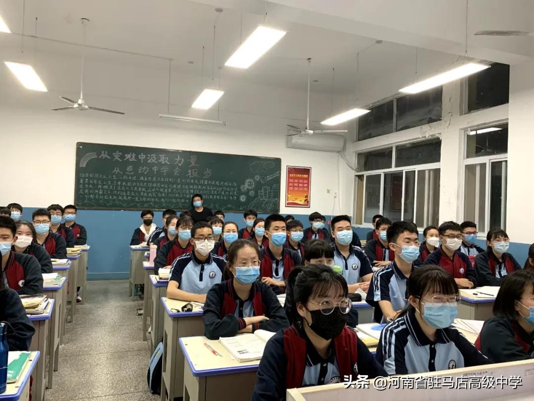 传五四精神展青春风采团日活动,五四主题团日活动讲故事