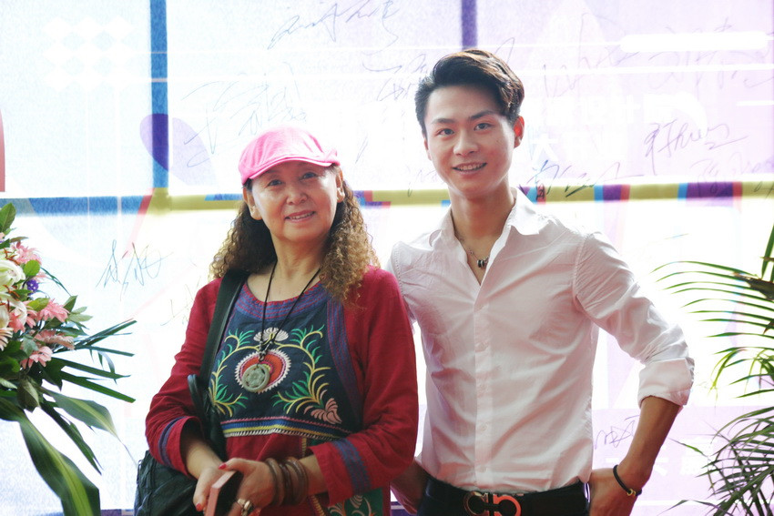 洲深装饰集团智慧分部、宝安分部开业,定位高端装饰品牌领导者