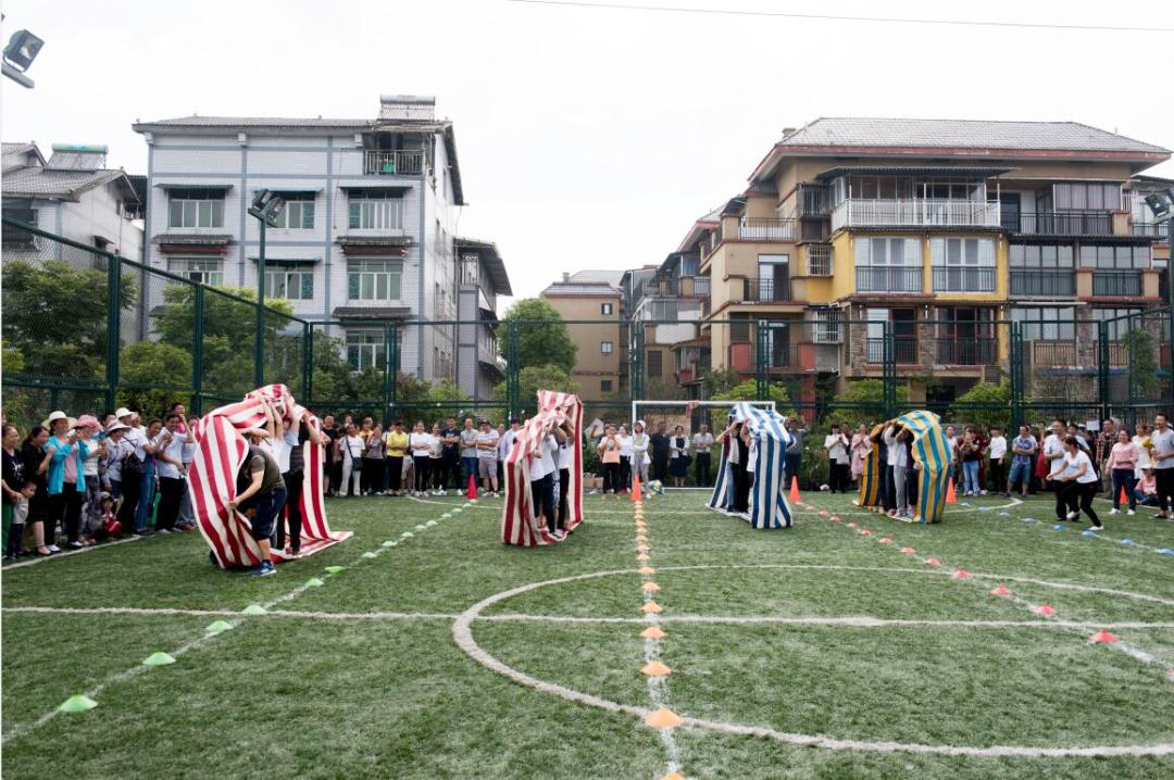 鎵垮寘浣犵殑澶忔棩,鎵垮寘浣犵殑澶忔棩绮惧僵鐗囨