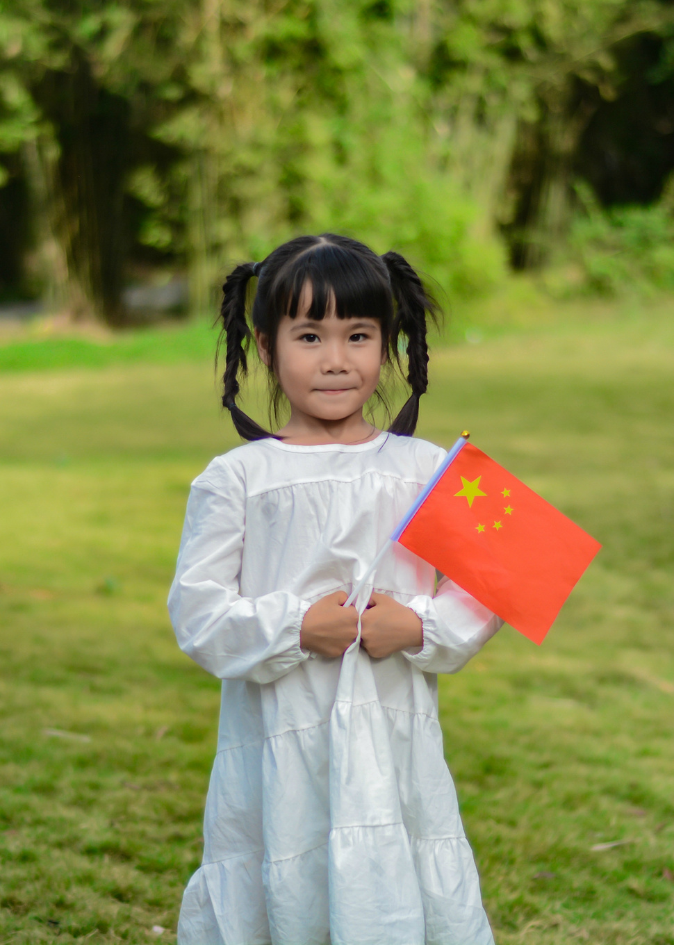 你在南方瑟瑟发抖，我在这里遛娃、看猴、赶海····