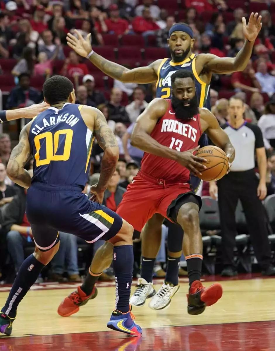 哈雷尔上脚球鞋锐步,nba上脚球鞋排行榜kd16