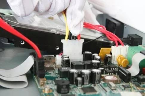 新手必须掌握的硬盘基本知识,新手入门安装固态硬盘