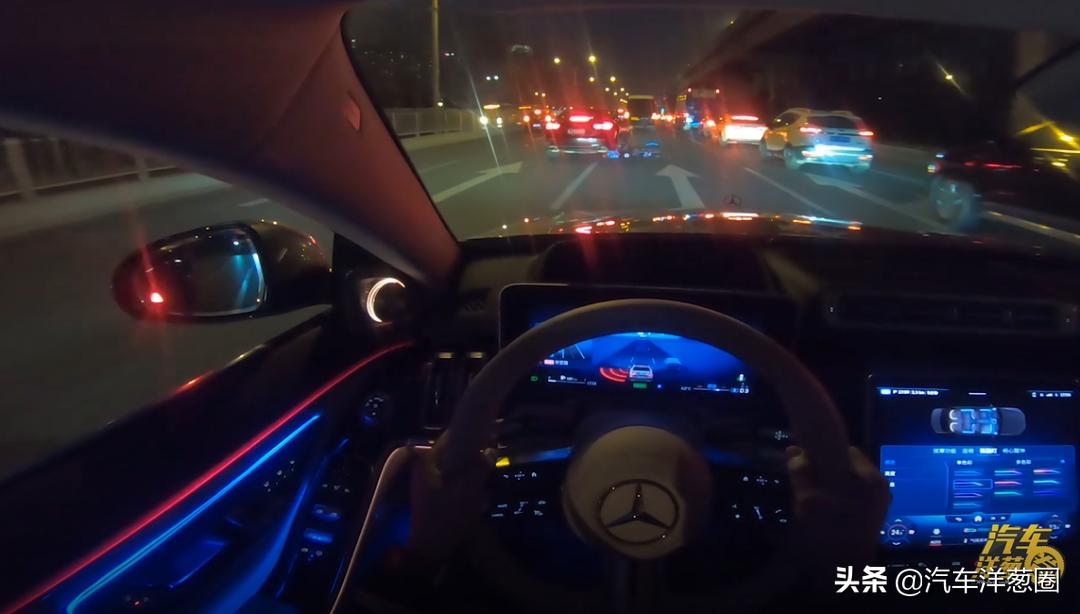 奔驰s级2015款s400l3.5自动,2021款奔驰s级450l4matic