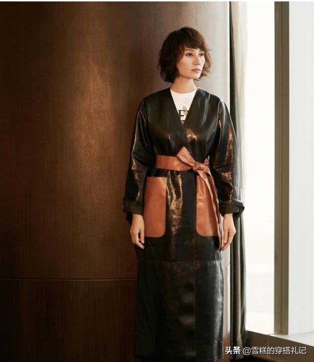 袁泉极简风衣搭配,袁泉职场风穿衣搭配