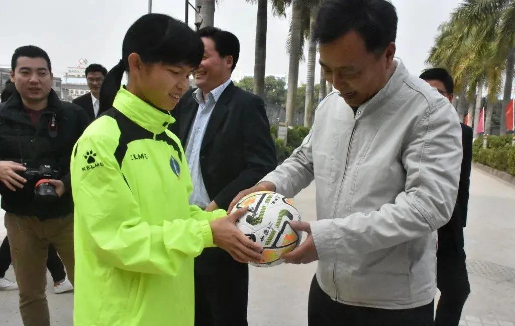 仲恺中学足球特长生分数线,惠州仲恺中学足球专项生