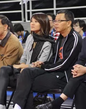 从闪婚闪离到卑微付出，曾经的“浙江一姐”朱丹，都经历了什么？