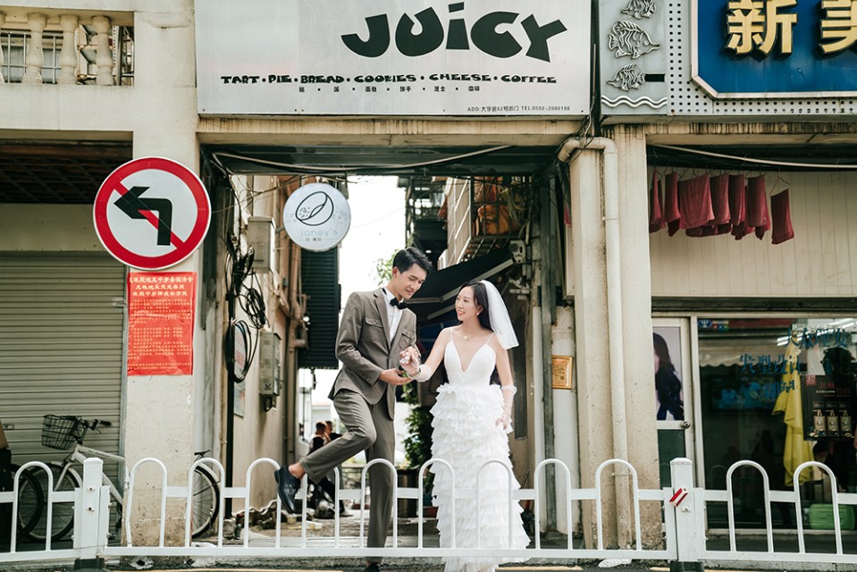 去铂爵旅拍挑婚纱照需要注意什么,铂爵旅拍大理婚纱照拍摄地点推荐