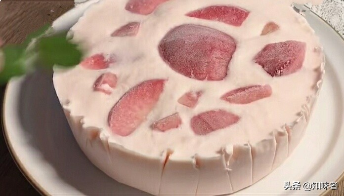 奉化用酸奶自制水蜜桃冰激凌 (怎么做白桃酸奶冰淇淋)