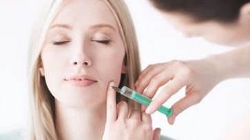 眼皮一直跳是哪里神经出问题了,眼皮总跳眼部神经抽动能放血么