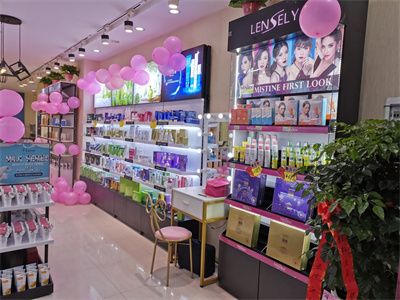 开一家进口化妆品店需要多少钱,小资生活化妆品免费加盟铺货