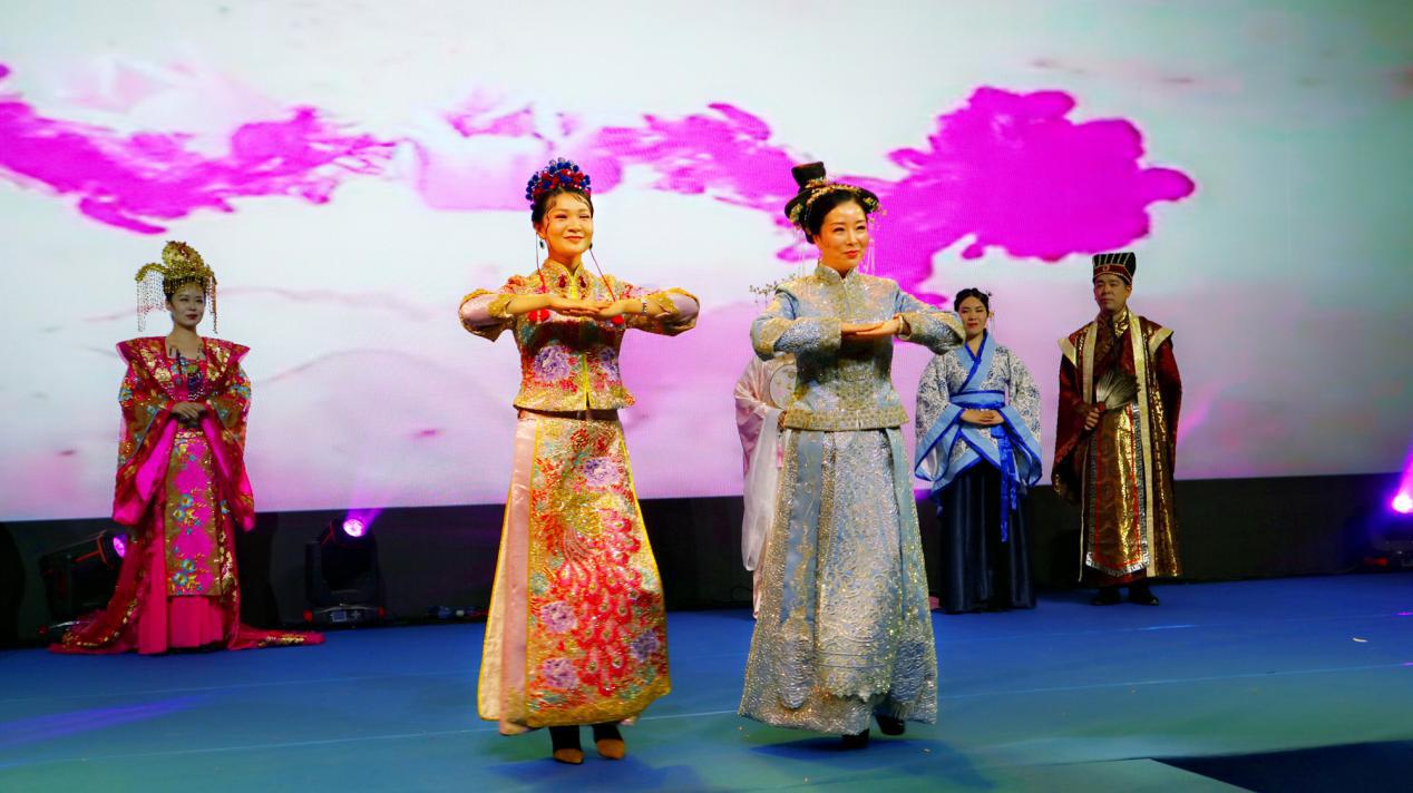 第八届中原企业家,企业家未来发展论坛特别邀请函