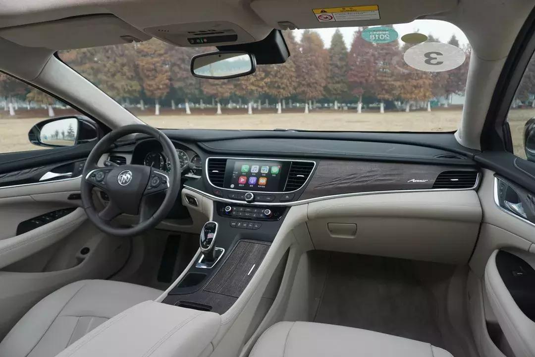 君越凯美瑞哪个更值得买,君越艾维亚和凯美瑞2.5g怎么选