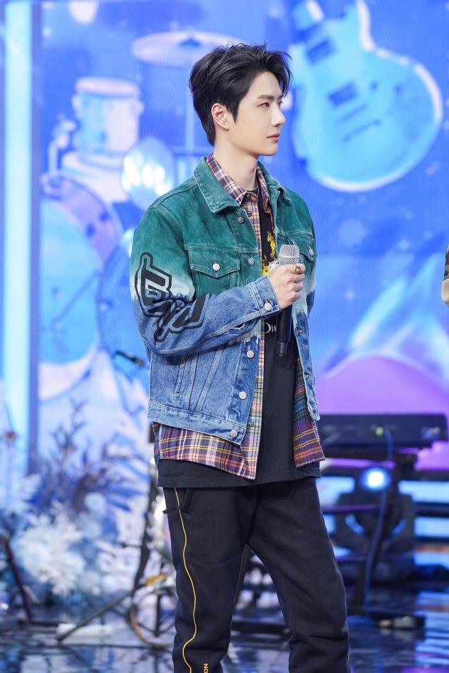 王一博潮流视频,王一博秋冬造型合集