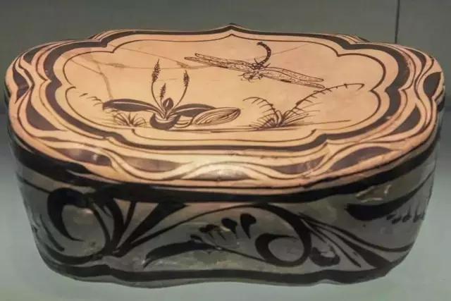 古代人为什么睡那么硬的瓷枕,古人睡觉真的都用瓷枕吗