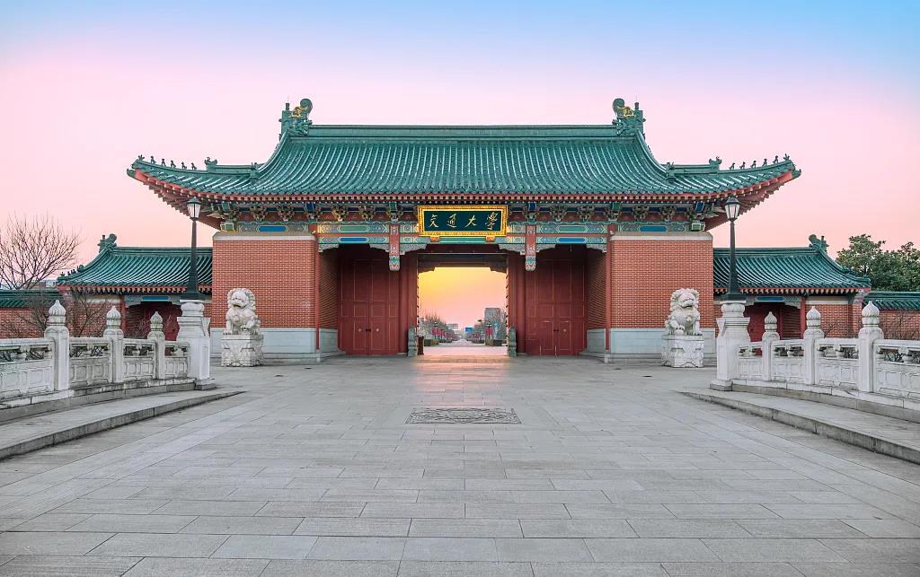 上海交大世界大学排名,上海交大最牛校长