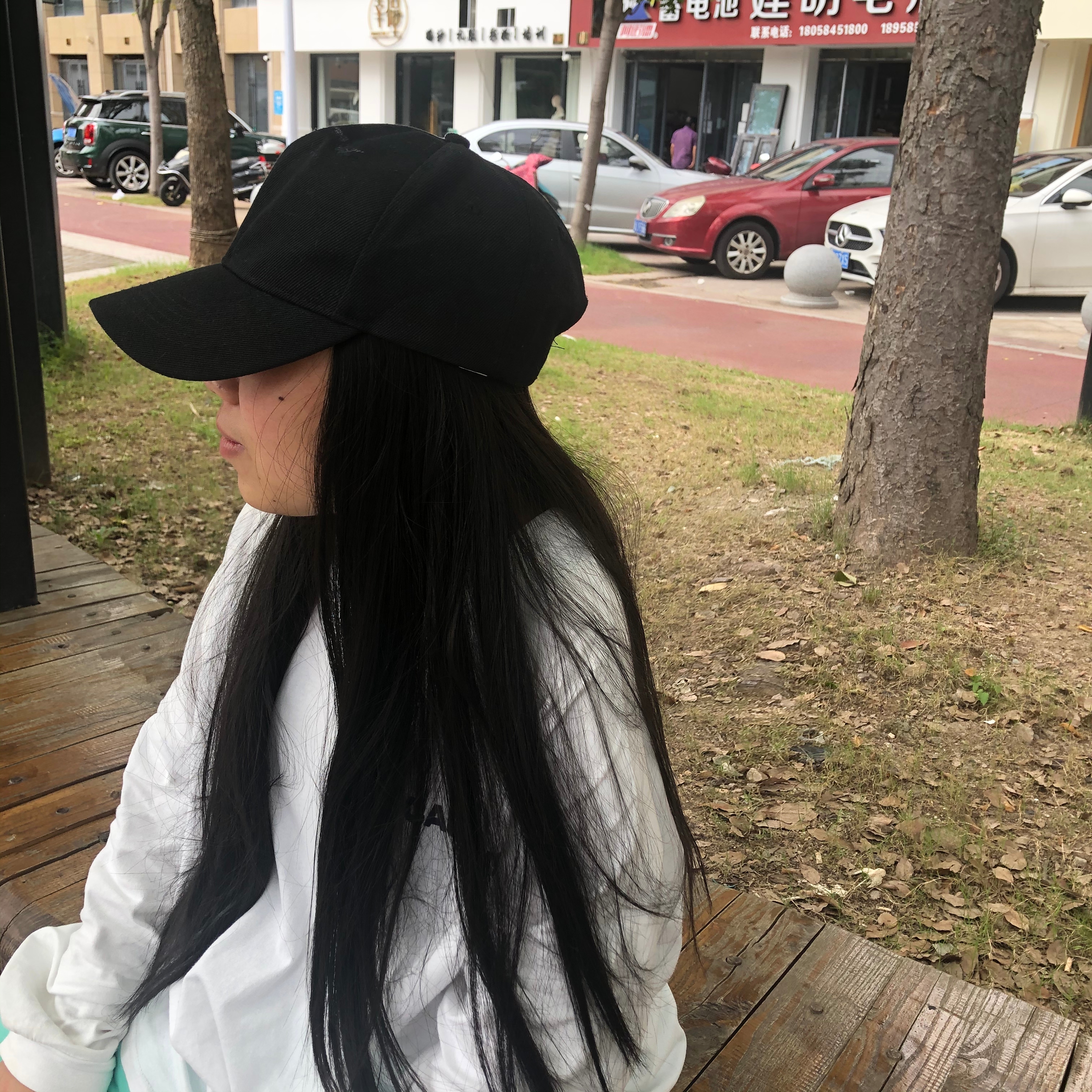 女子吃宵夜拒绝陌生男搂抱摸脸遭暴打，猥亵打人“仙居第一硬”被行拘13天，不满警方处理向公安部写控告信