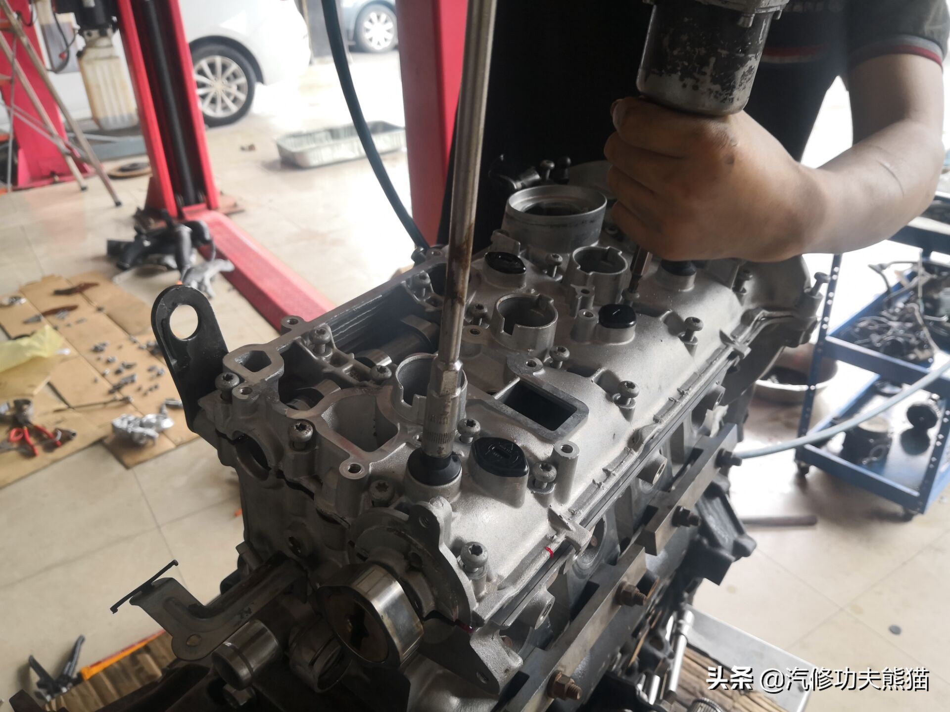 大众途观发动机烧机油维修多少钱,2010款大众途观严重烧机油