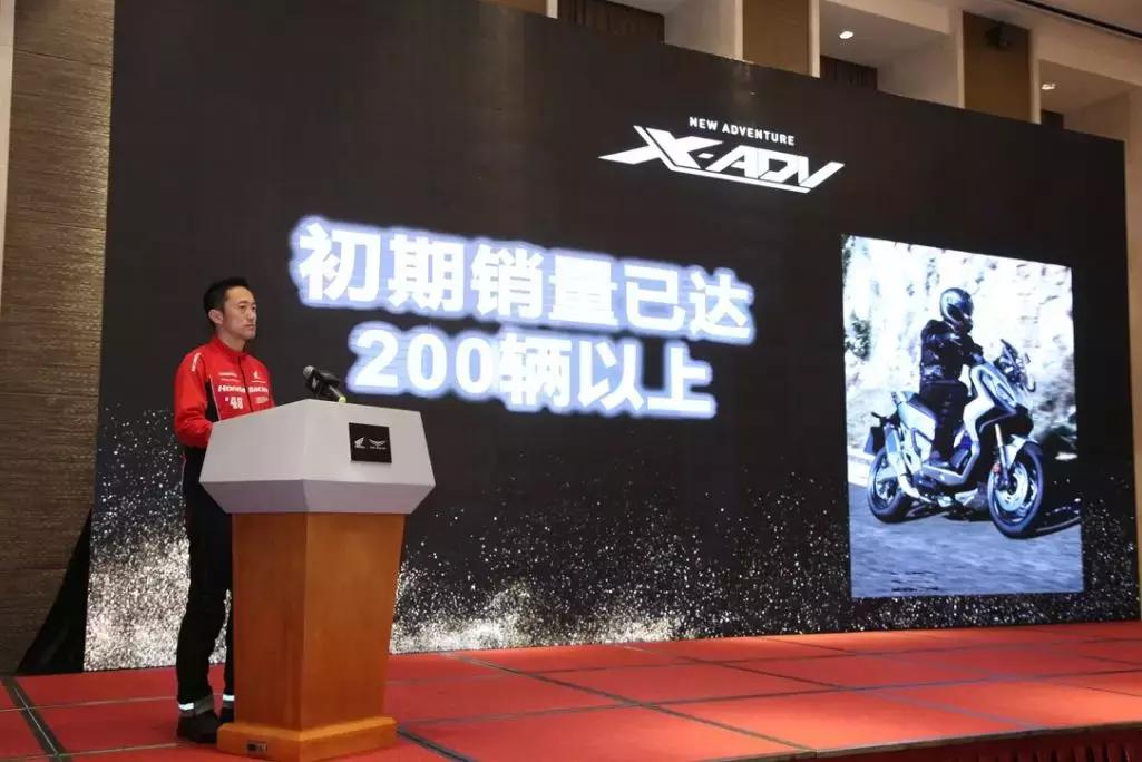 延续四十余载霸主,骑售价45.8万的本田金翼是怎样一个体验!