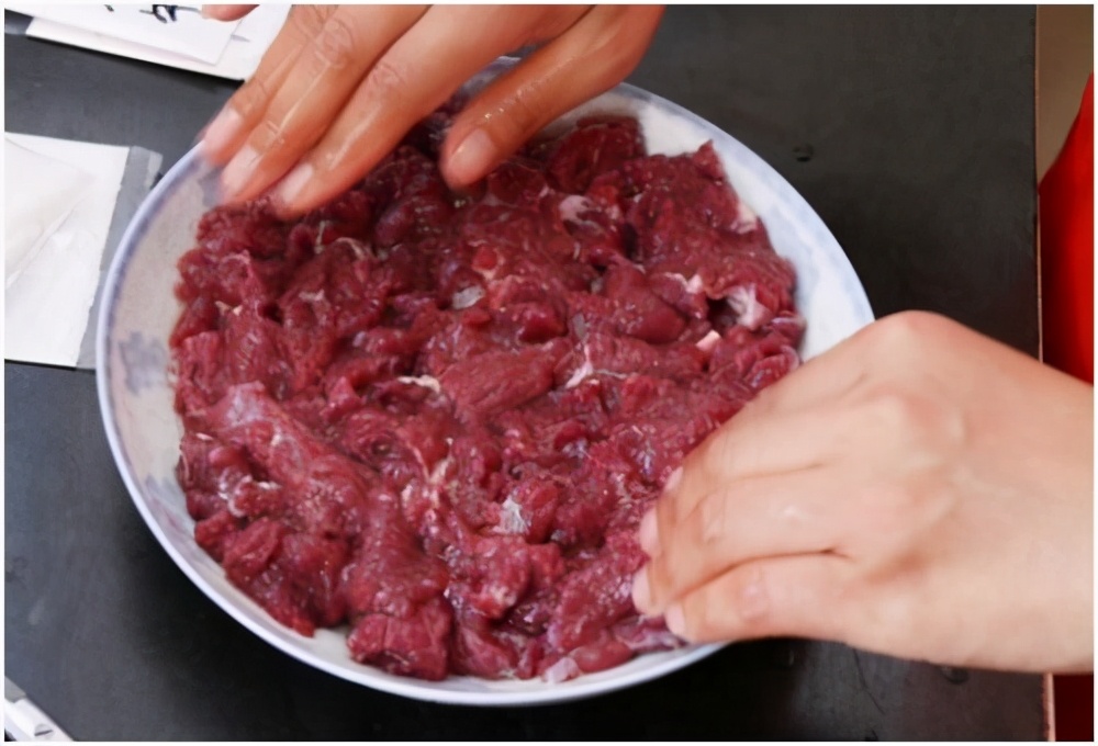 腌牛肉料酒放多少,腌牛肉放盐吗怎么腌好吃