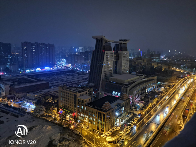 荣耀v20真香机,荣耀v20在今天是否值得购买