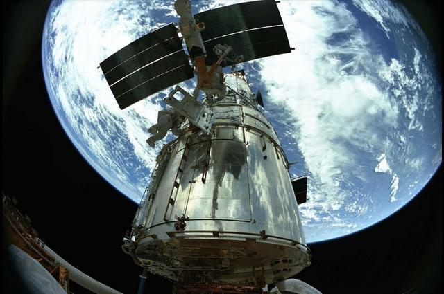 哈勃望远镜为什么能看几十亿年前,美国哈勃望远镜拍天堂