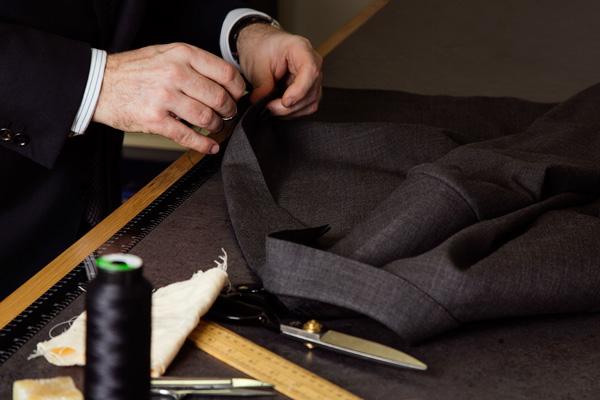 量身定制衣服需要注意哪里,什么是服装私人定制