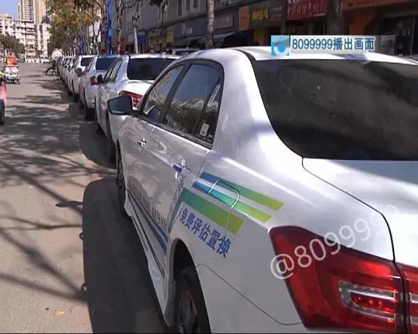 网约司机开车冲进滇池 (网约车司机把车开进滇池)