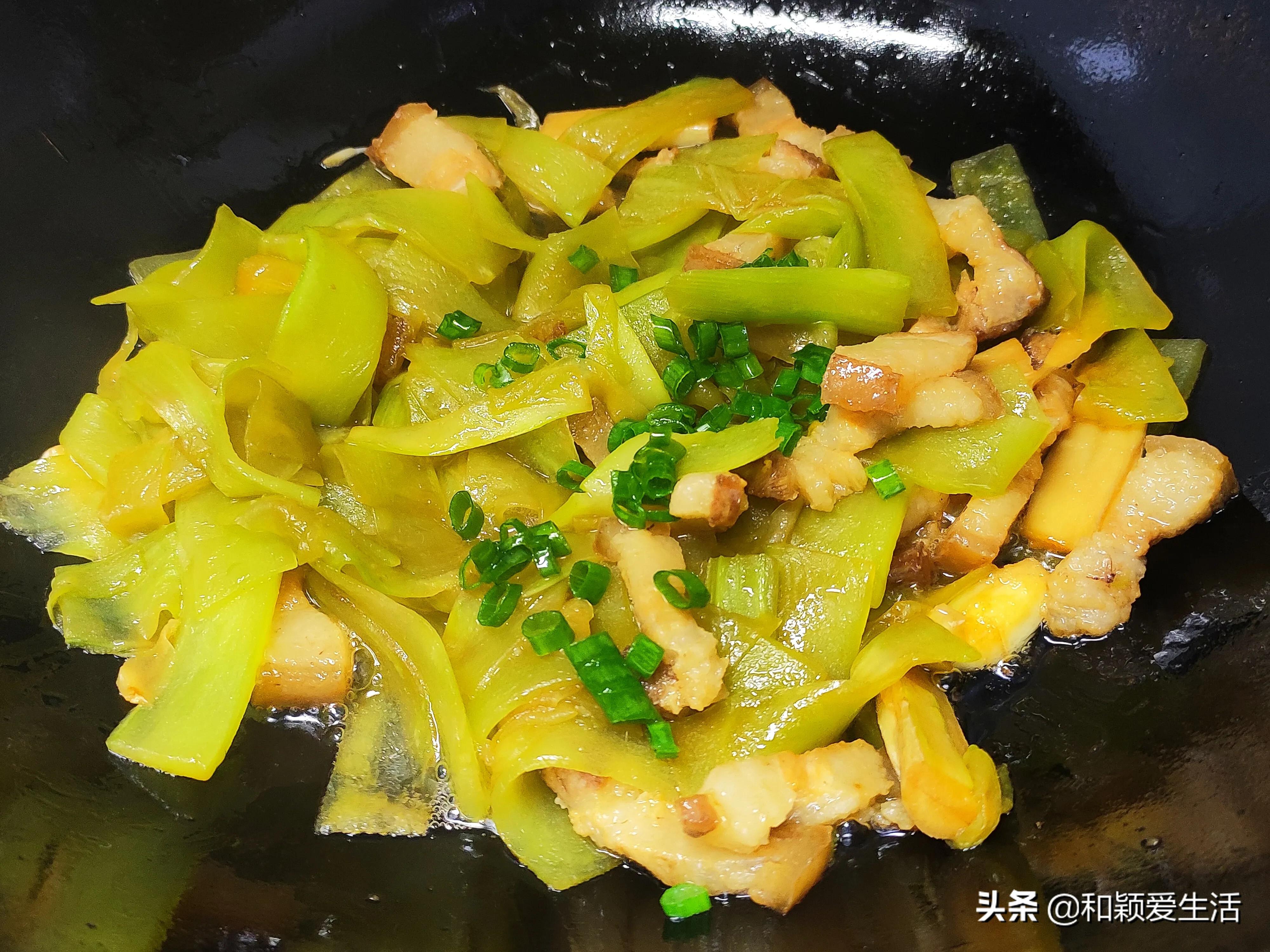 小夫妻的晚餐土豆红烧肉,湘菜家常菜莴笋炒五花肉