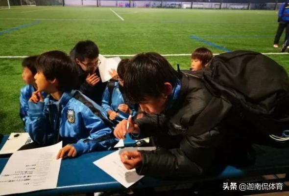 三问国足,足球三问刘建宏