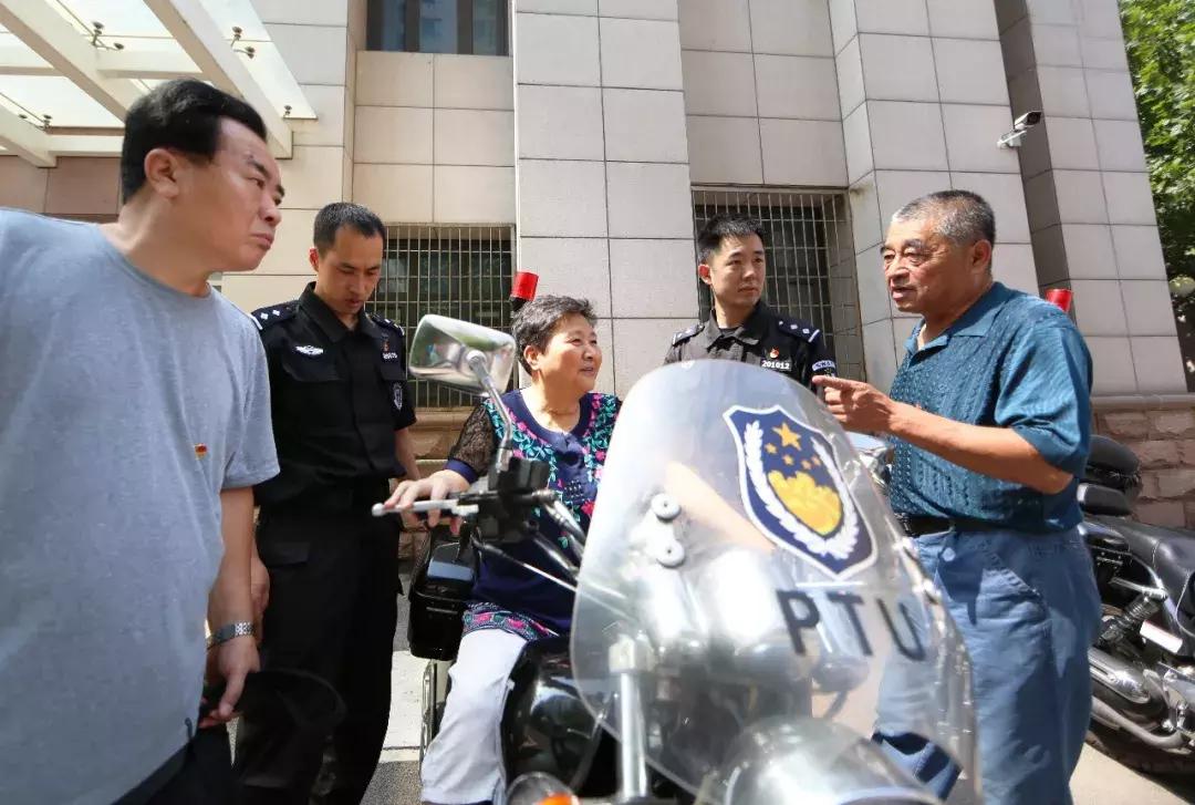 不忘初心牢记使命主题教育五峰铺,社区不忘初心牢记使命主题教育