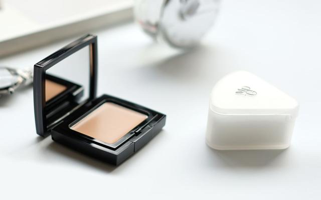 新西*博兰**主化国风妆为毛戈平打call，毛老师又火！调制彩妆太厉害