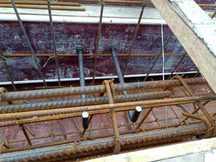 新型悬挑脚手架孔洞不漏水,新型悬挑脚手架如何预埋