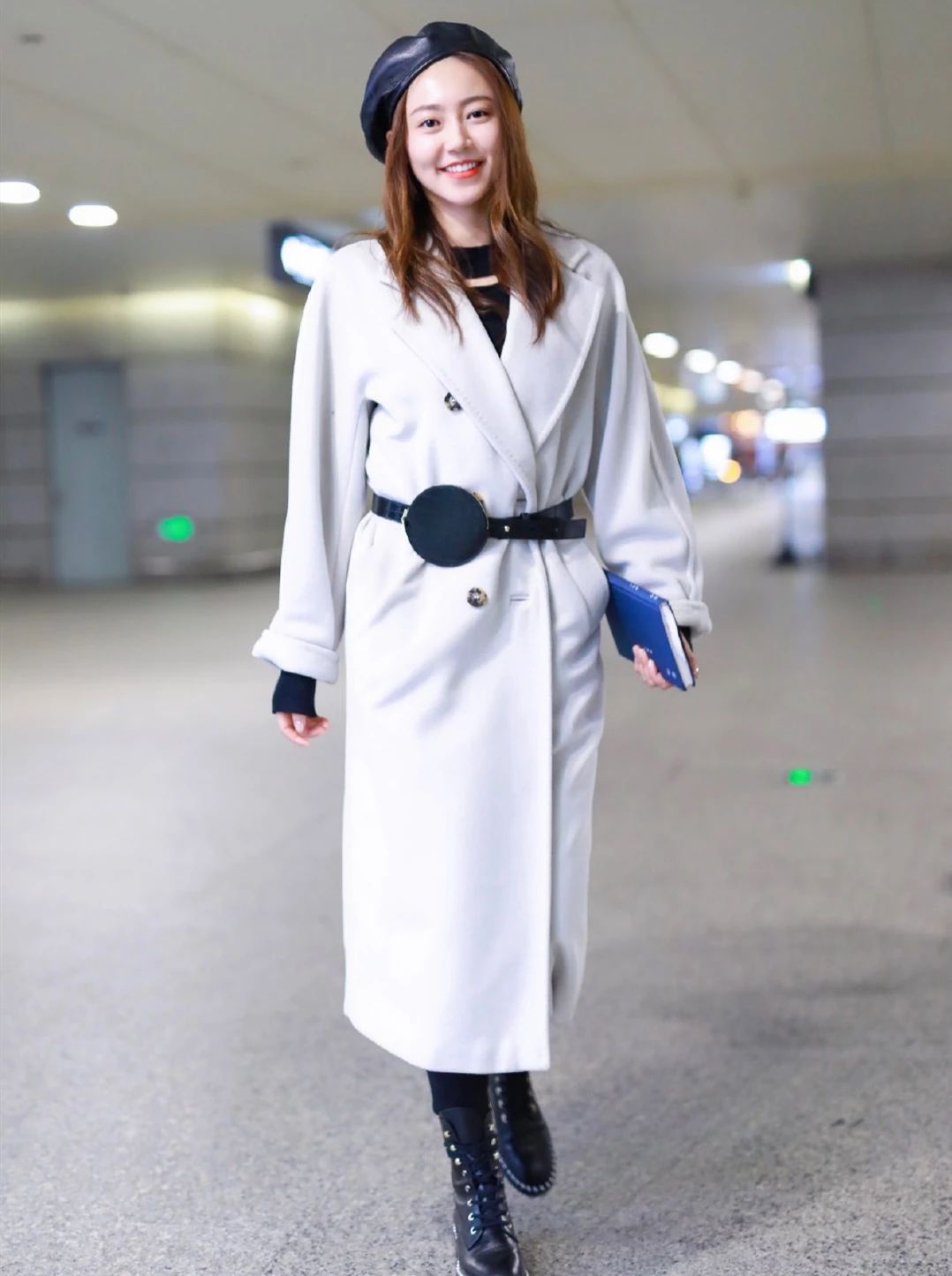 秋冬穿搭显腰线,冬天怎么穿显腰身有它就没问题