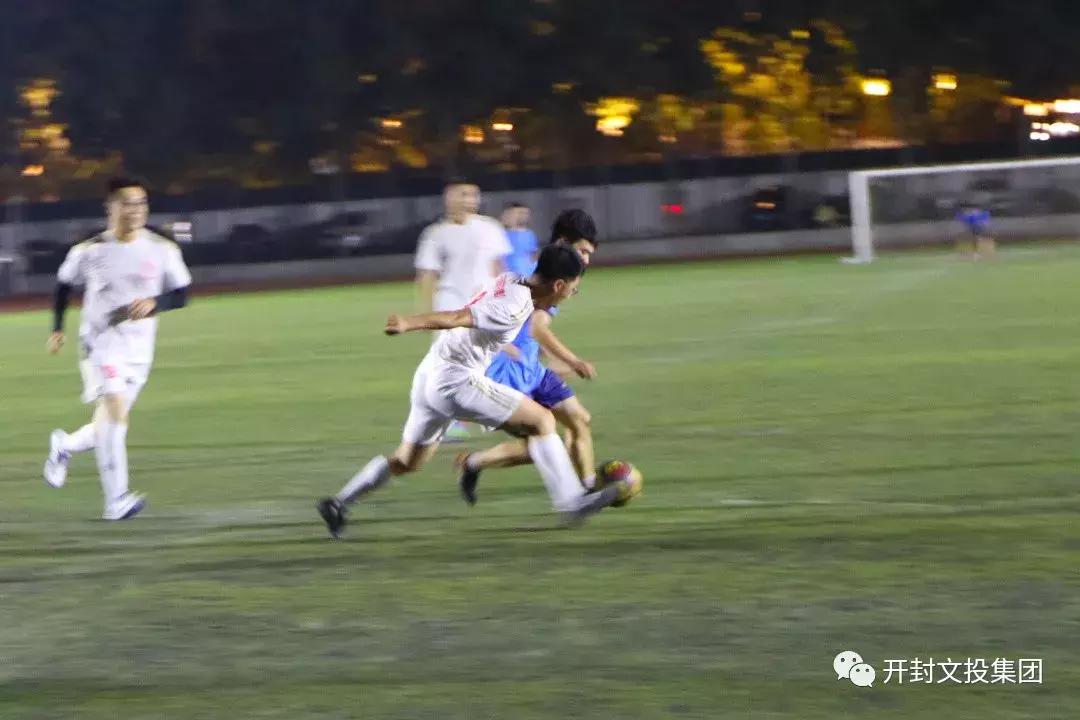 缁胯尩璧涘満瓒崇悆姣旇禌,缁胯尩鐞冨満姣旇禌