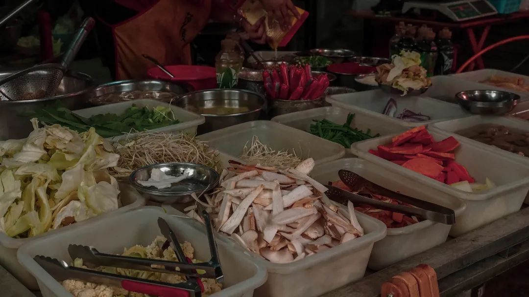 哪个大学的小吃街最有名,哪个大学小吃街最好