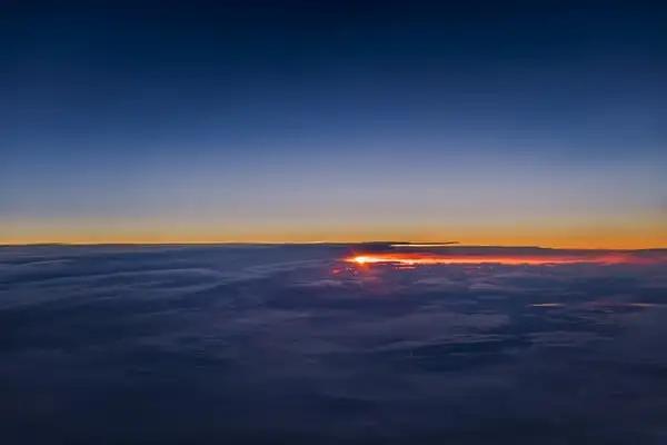 【民教人物】卢志文:让我们和整个世界站在一起