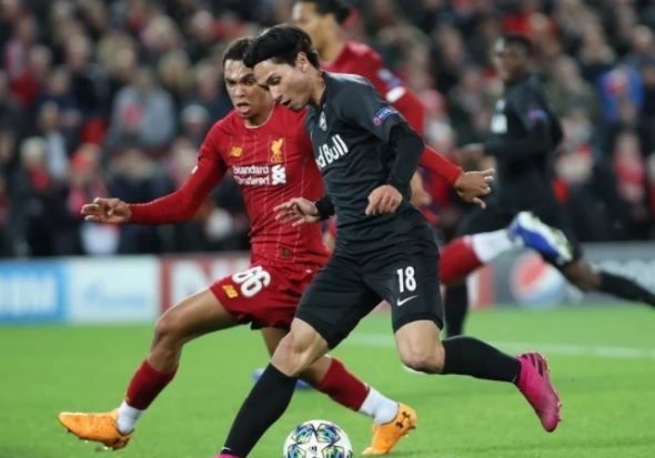 韦世豪可以超越孙兴慜吗,10年前的韦世豪