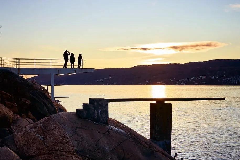 50万积蓄因游戏一夜清零，全家瘫痪：持续性快感，到底有多可怕