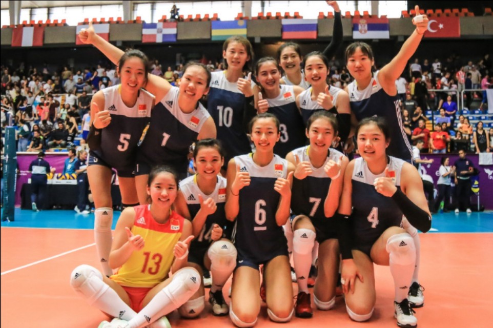中国女排惨遭韩国横扫,中国女排替补阵容完胜俄罗斯女排